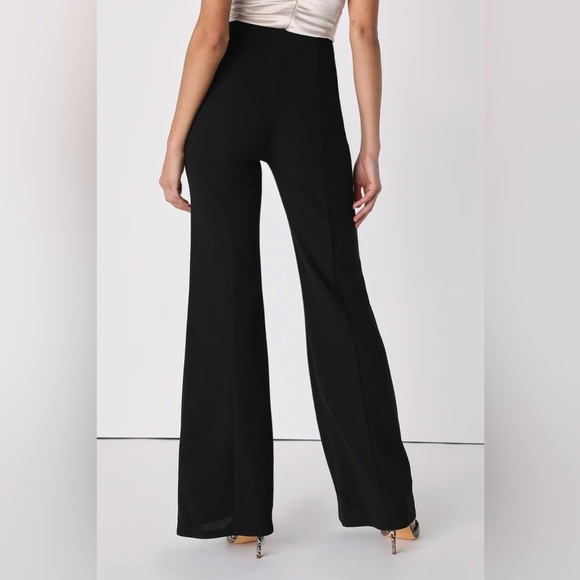 Lulu’s | Make it Effortless Black High Rise Flare Pants - Picture 3 of 4